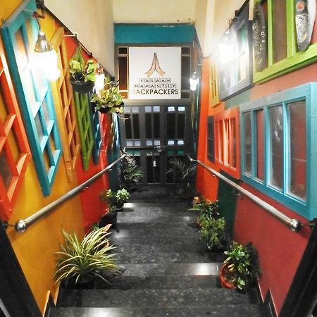 Salaam Namastey Backpackers Hostel Mumbai Bagian luar foto