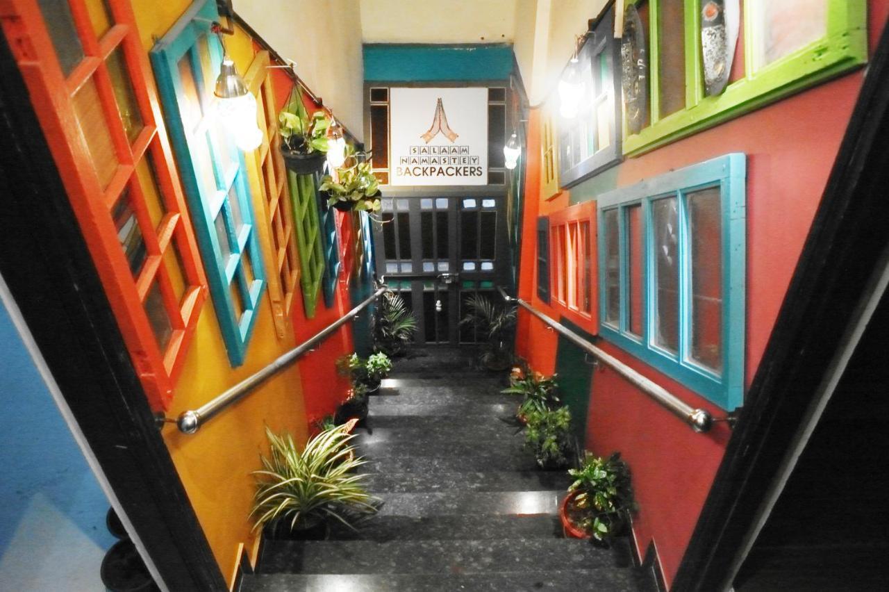 Salaam Namastey Backpackers Hostel Mumbai Bagian luar foto