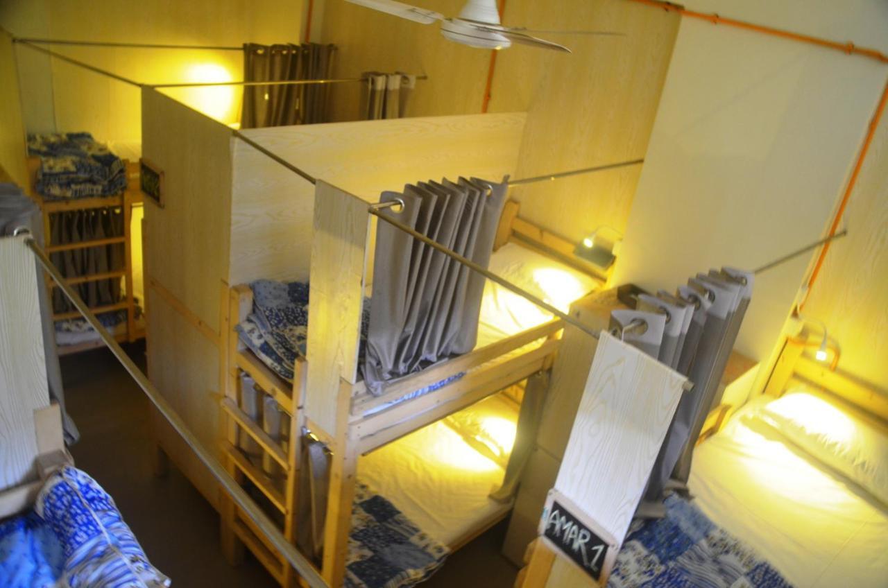 Salaam Namastey Backpackers Hostel Mumbai Bagian luar foto